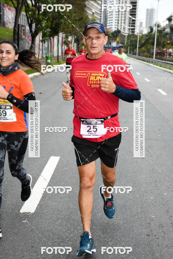 Buy your photos of the eventSantander Track & Field Run Series - Paineiras Shopping on Fotop