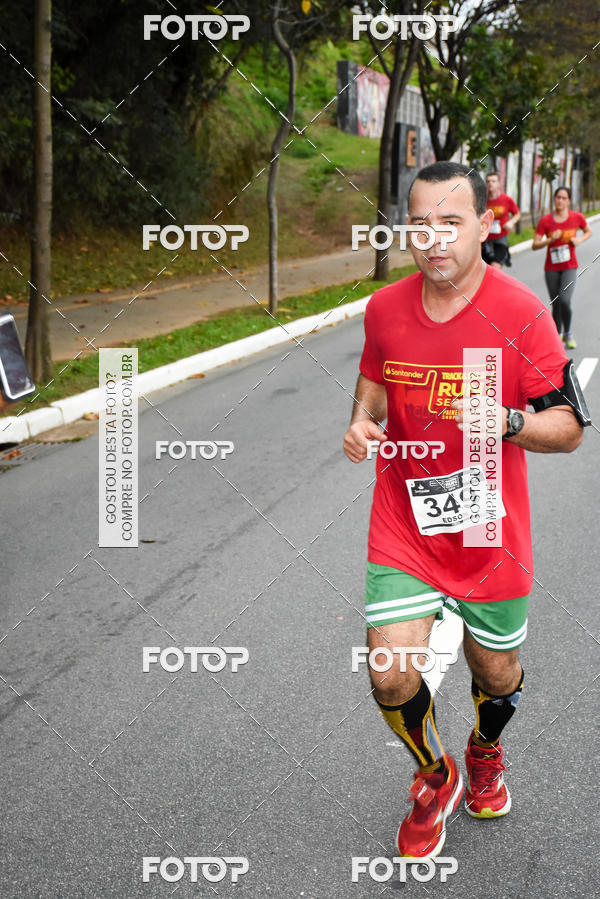 Buy your photos of the eventSantander Track & Field Run Series - Paineiras Shopping on Fotop