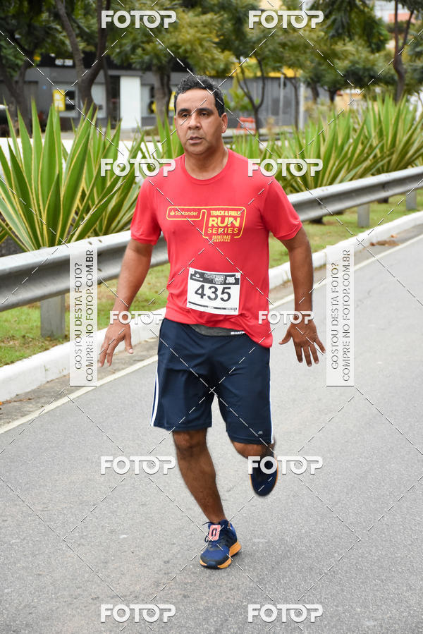Buy your photos of the eventSantander Track & Field Run Series - Paineiras Shopping on Fotop
