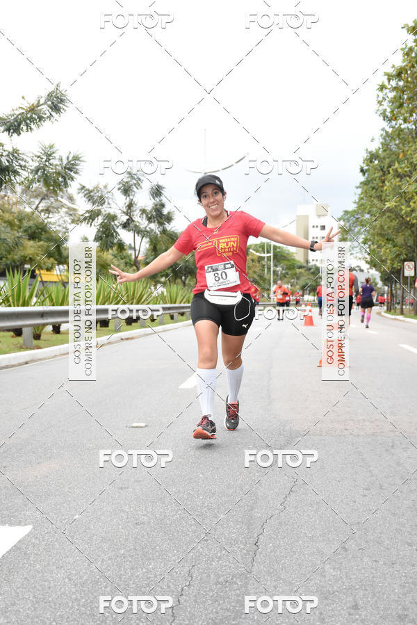 Buy your photos of the eventSantander Track & Field Run Series - Paineiras Shopping on Fotop