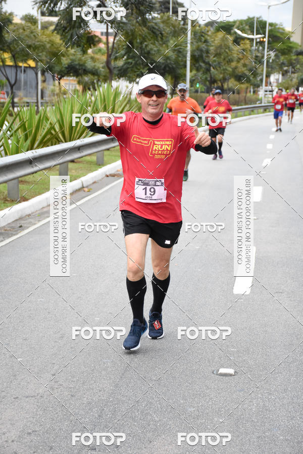 Buy your photos of the eventSantander Track & Field Run Series - Paineiras Shopping on Fotop