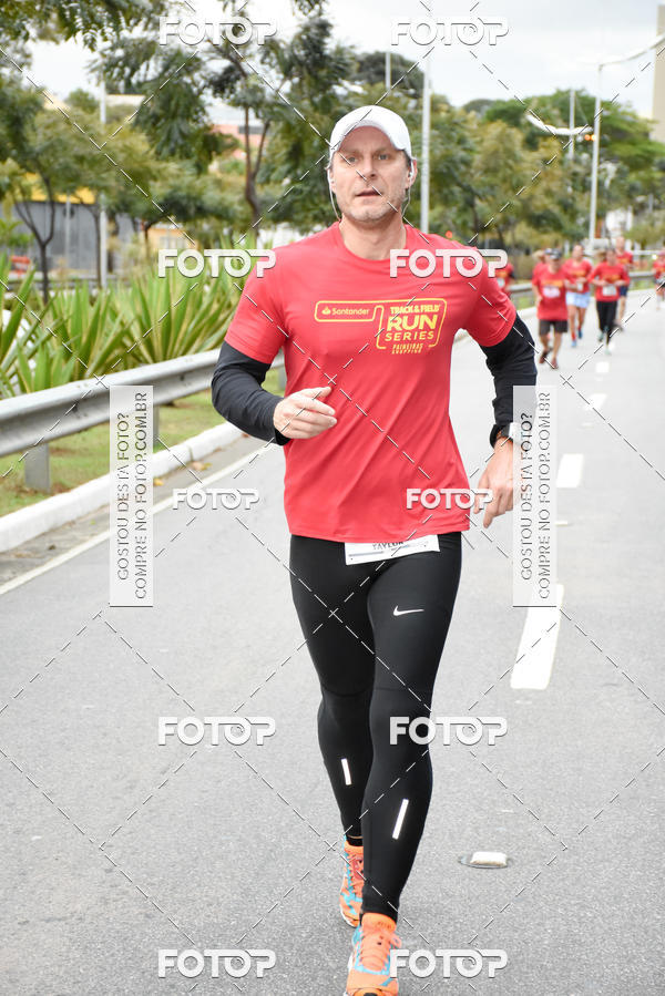 Buy your photos of the eventSantander Track & Field Run Series - Paineiras Shopping on Fotop