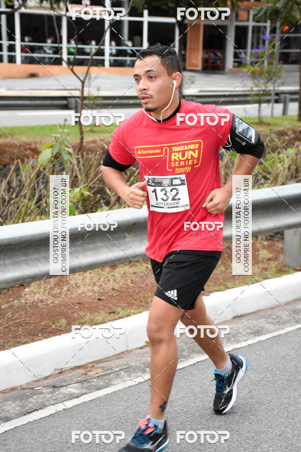 Buy your photos of the eventSantander Track & Field Run Series - Paineiras Shopping on Fotop