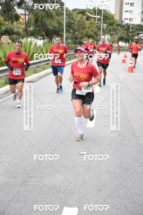 Buy your photos of the eventSantander Track & Field Run Series - Paineiras Shopping on Fotop