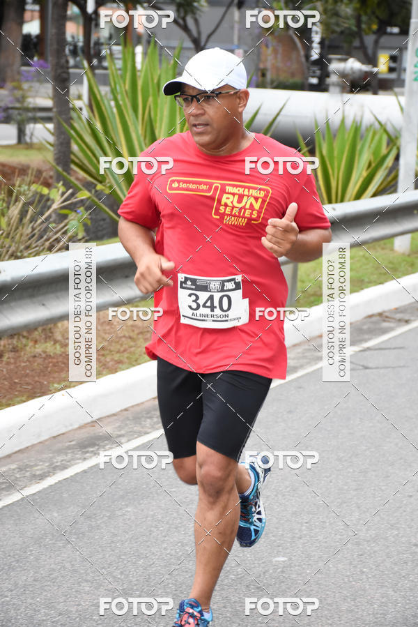 Buy your photos of the eventSantander Track & Field Run Series - Paineiras Shopping on Fotop