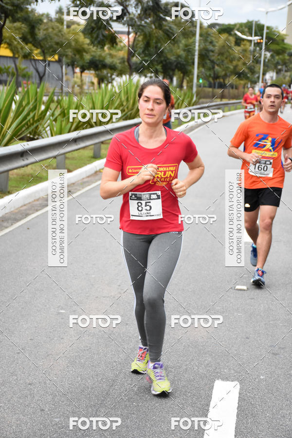 Buy your photos of the eventSantander Track & Field Run Series - Paineiras Shopping on Fotop