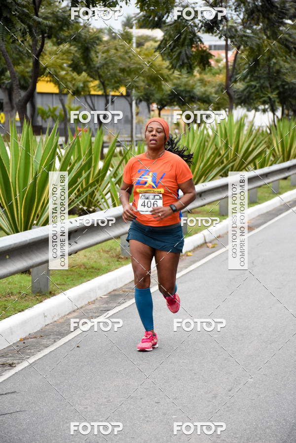 Buy your photos of the eventSantander Track & Field Run Series - Paineiras Shopping on Fotop