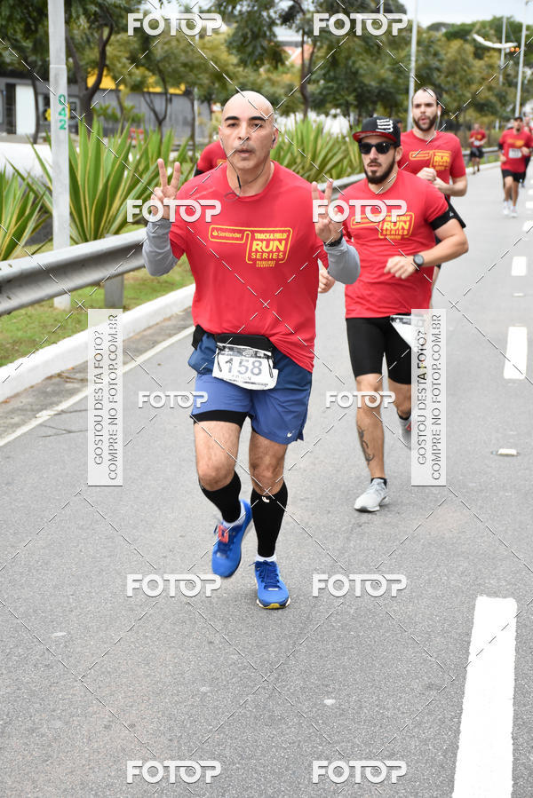 Buy your photos of the eventSantander Track & Field Run Series - Paineiras Shopping on Fotop