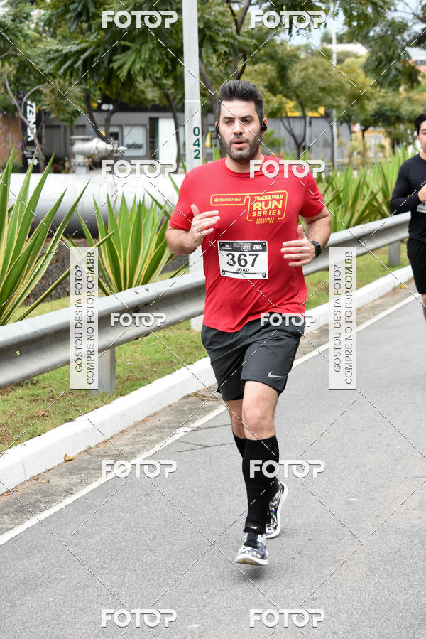 Buy your photos of the eventSantander Track & Field Run Series - Paineiras Shopping on Fotop