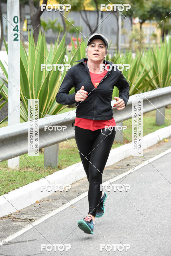 Buy your photos of the eventSantander Track & Field Run Series - Paineiras Shopping on Fotop