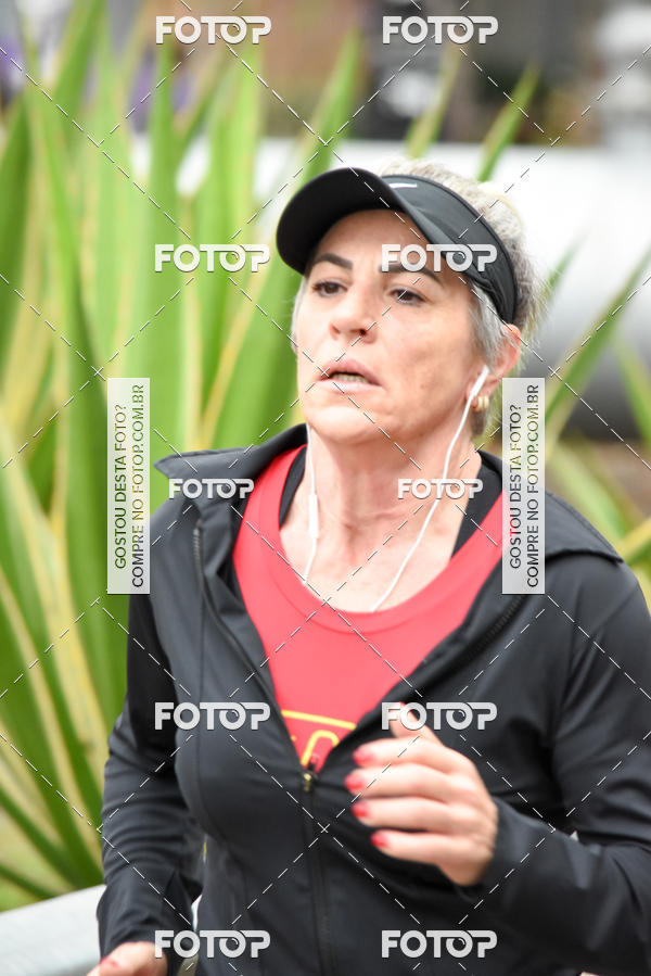 Buy your photos of the eventSantander Track & Field Run Series - Paineiras Shopping on Fotop