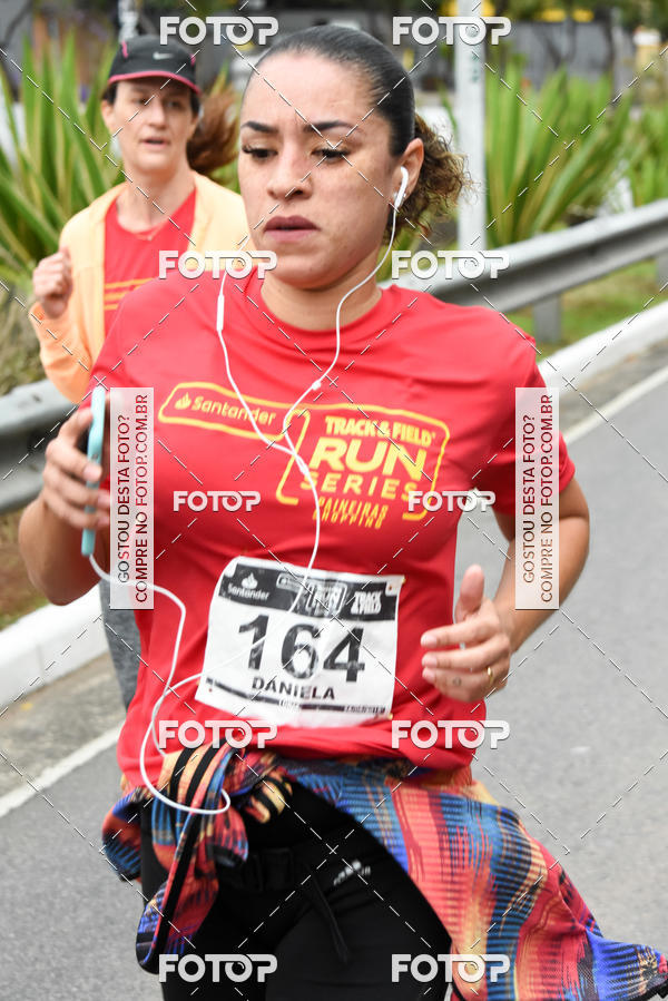 Buy your photos of the eventSantander Track & Field Run Series - Paineiras Shopping on Fotop