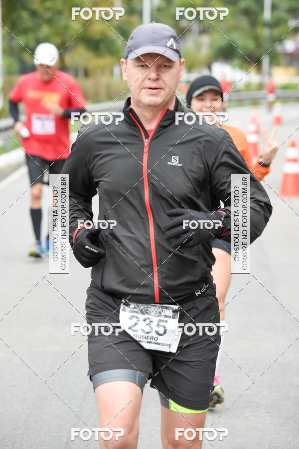 Buy your photos of the eventSantander Track & Field Run Series - Paineiras Shopping on Fotop