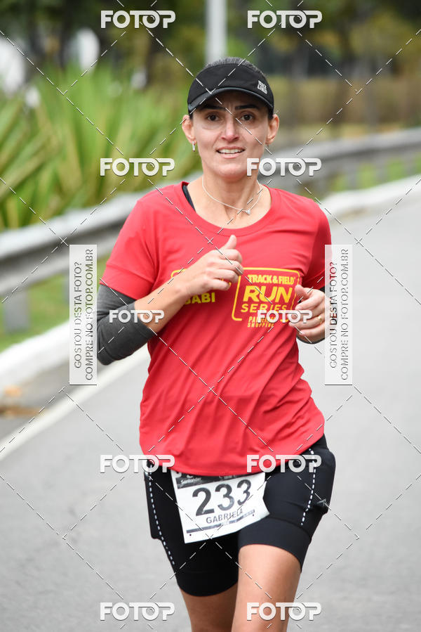 Buy your photos of the eventSantander Track & Field Run Series - Paineiras Shopping on Fotop