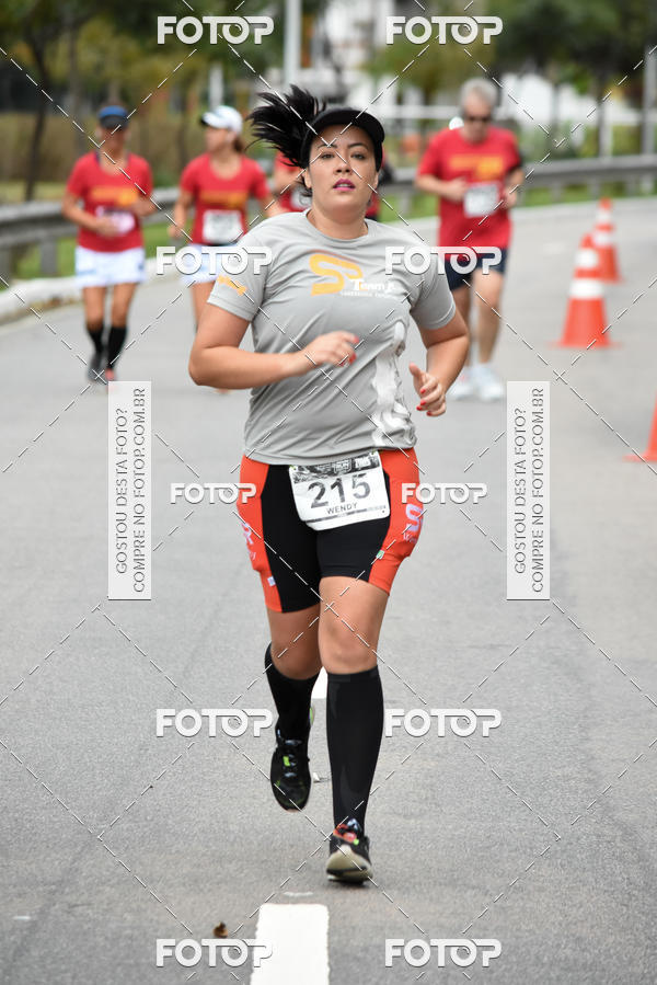 Buy your photos of the eventSantander Track & Field Run Series - Paineiras Shopping on Fotop