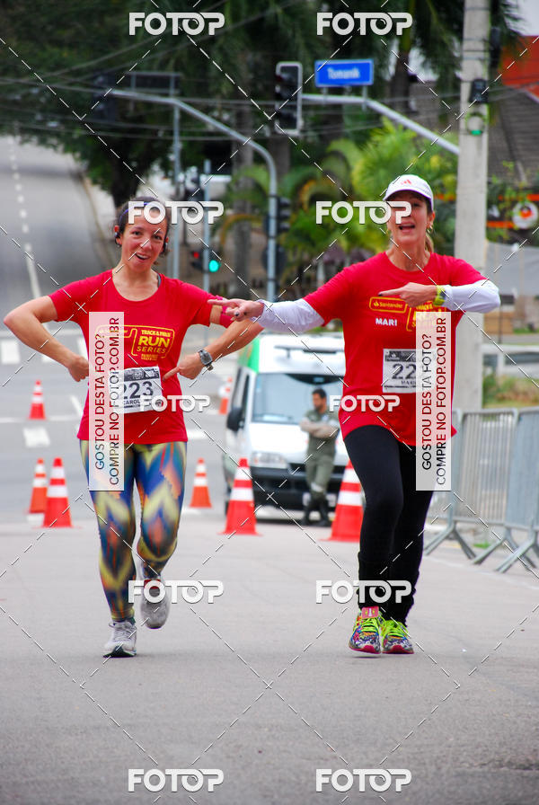 Buy your photos of the eventSantander Track & Field Run Series - Paineiras Shopping on Fotop