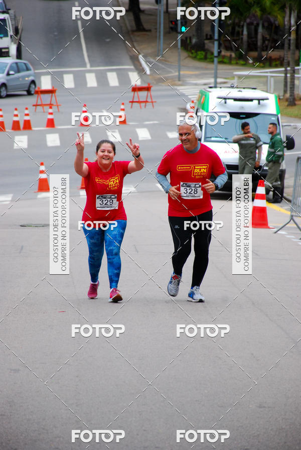 Buy your photos of the eventSantander Track & Field Run Series - Paineiras Shopping on Fotop