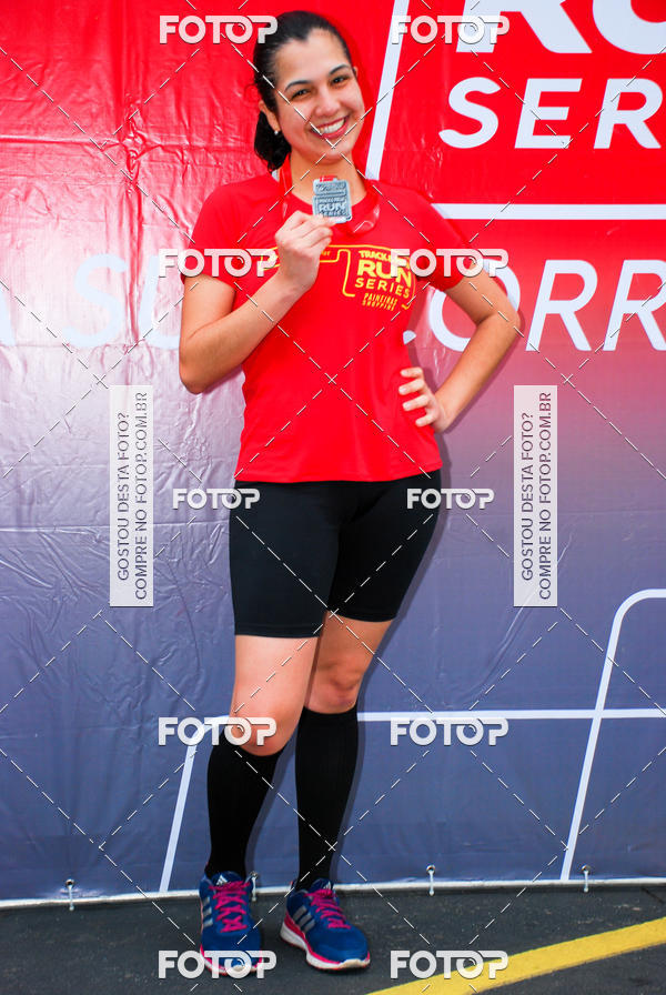 Buy your photos of the eventSantander Track & Field Run Series - Paineiras Shopping on Fotop