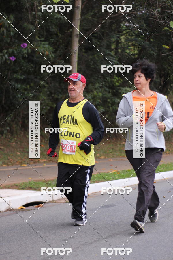 Buy your photos of the eventSantander Track & Field Run Series - Paineiras Shopping on Fotop