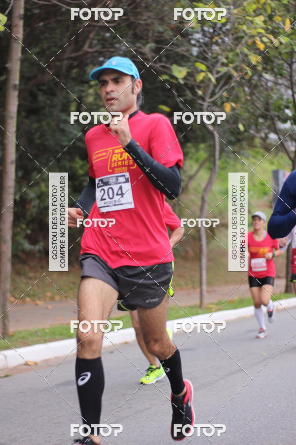 Buy your photos of the eventSantander Track & Field Run Series - Paineiras Shopping on Fotop
