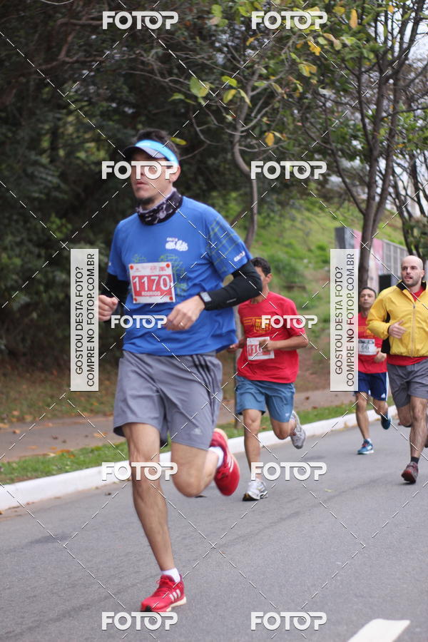 Buy your photos of the eventSantander Track & Field Run Series - Paineiras Shopping on Fotop