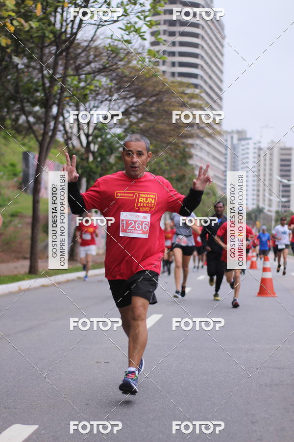 Buy your photos of the eventSantander Track & Field Run Series - Paineiras Shopping on Fotop