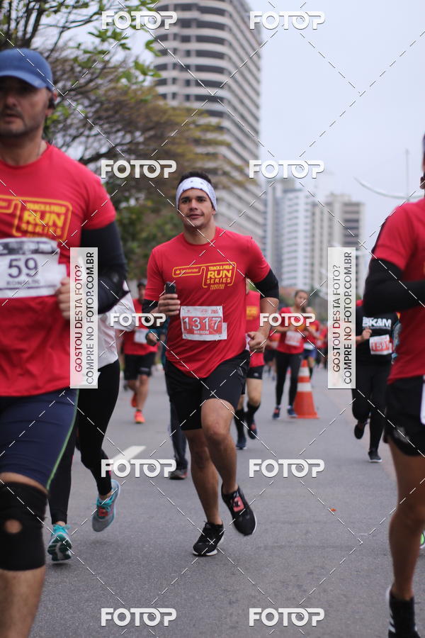 Buy your photos of the eventSantander Track & Field Run Series - Paineiras Shopping on Fotop