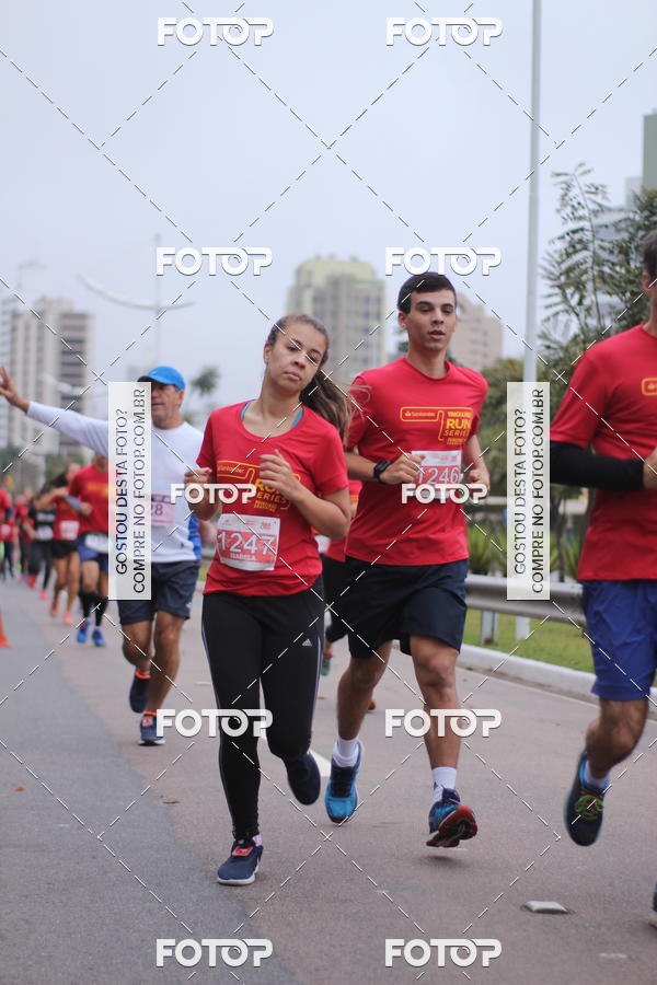 Buy your photos of the eventSantander Track & Field Run Series - Paineiras Shopping on Fotop