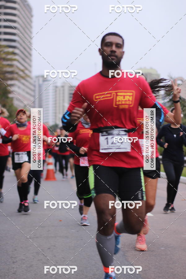 Buy your photos of the eventSantander Track & Field Run Series - Paineiras Shopping on Fotop