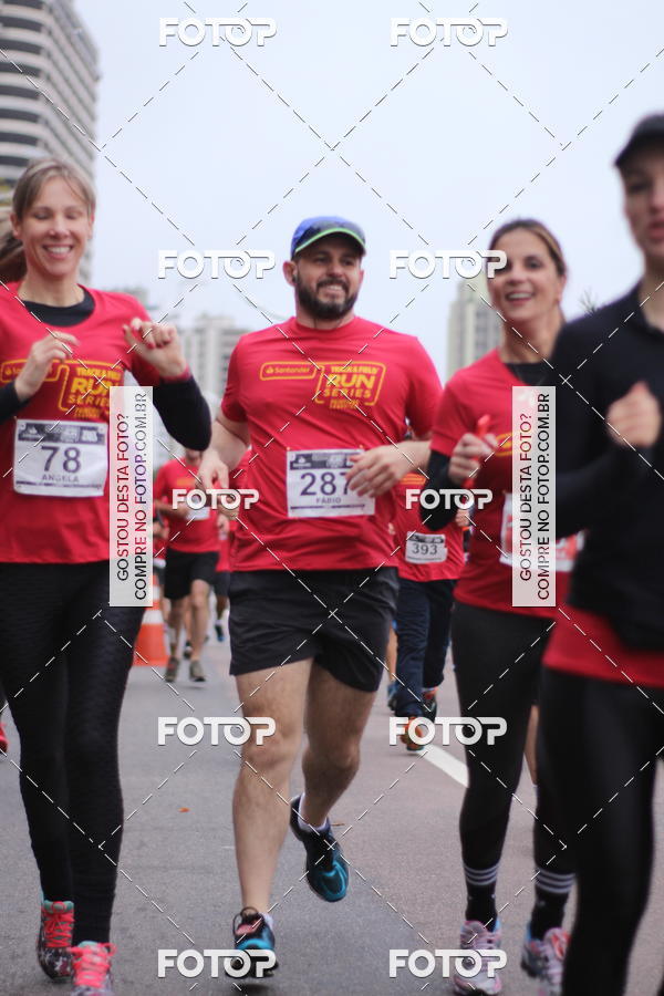 Buy your photos of the eventSantander Track & Field Run Series - Paineiras Shopping on Fotop