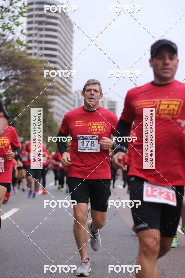 Buy your photos of the eventSantander Track & Field Run Series - Paineiras Shopping on Fotop