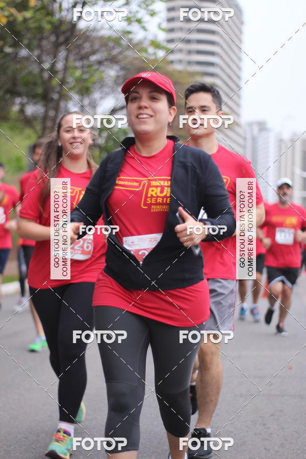 Buy your photos of the eventSantander Track & Field Run Series - Paineiras Shopping on Fotop