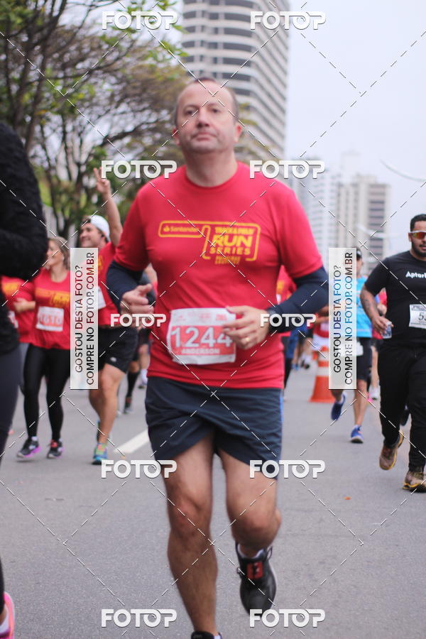Buy your photos of the eventSantander Track & Field Run Series - Paineiras Shopping on Fotop