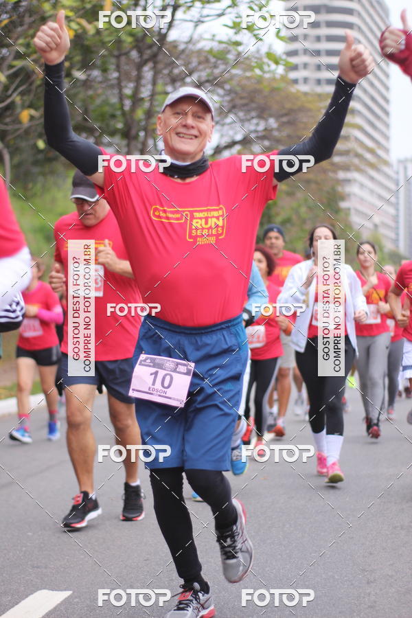 Buy your photos of the eventSantander Track & Field Run Series - Paineiras Shopping on Fotop