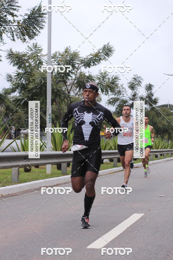 Buy your photos of the eventSantander Track & Field Run Series - Paineiras Shopping on Fotop