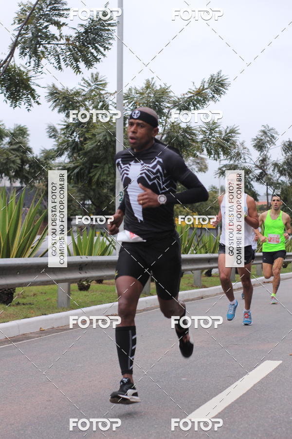 Buy your photos of the eventSantander Track & Field Run Series - Paineiras Shopping on Fotop
