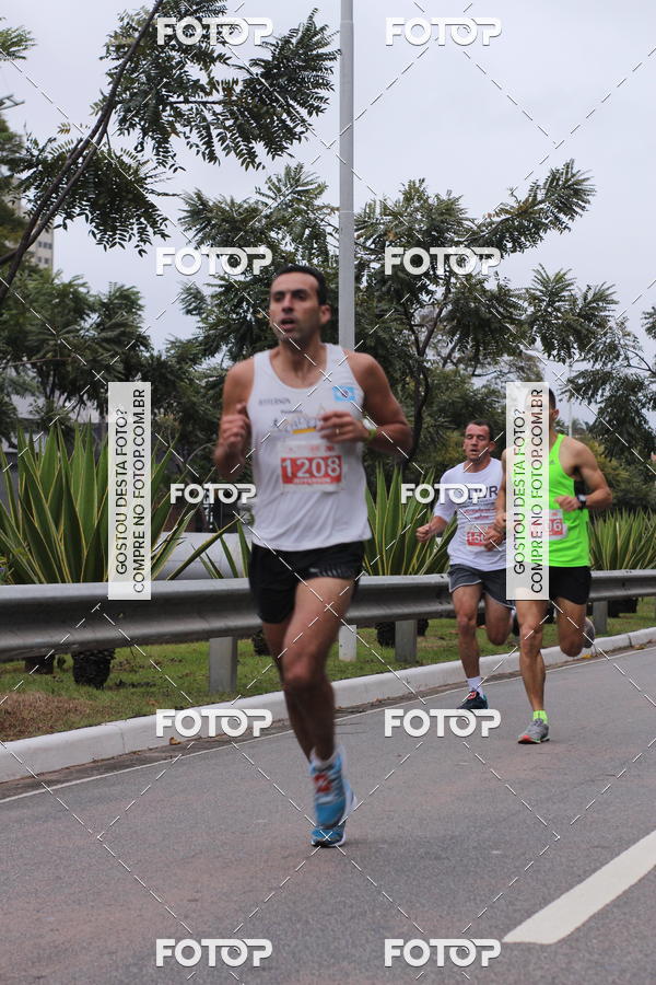 Buy your photos of the eventSantander Track & Field Run Series - Paineiras Shopping on Fotop