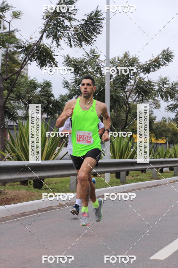 Buy your photos of the eventSantander Track & Field Run Series - Paineiras Shopping on Fotop