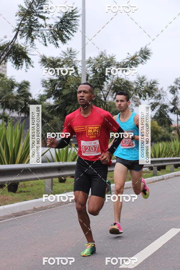 Buy your photos of the eventSantander Track & Field Run Series - Paineiras Shopping on Fotop