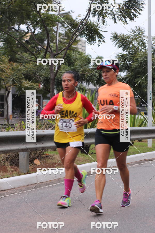 Buy your photos of the eventSantander Track & Field Run Series - Paineiras Shopping on Fotop