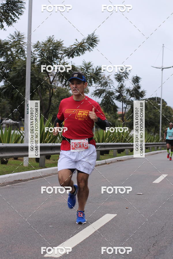 Buy your photos of the eventSantander Track & Field Run Series - Paineiras Shopping on Fotop