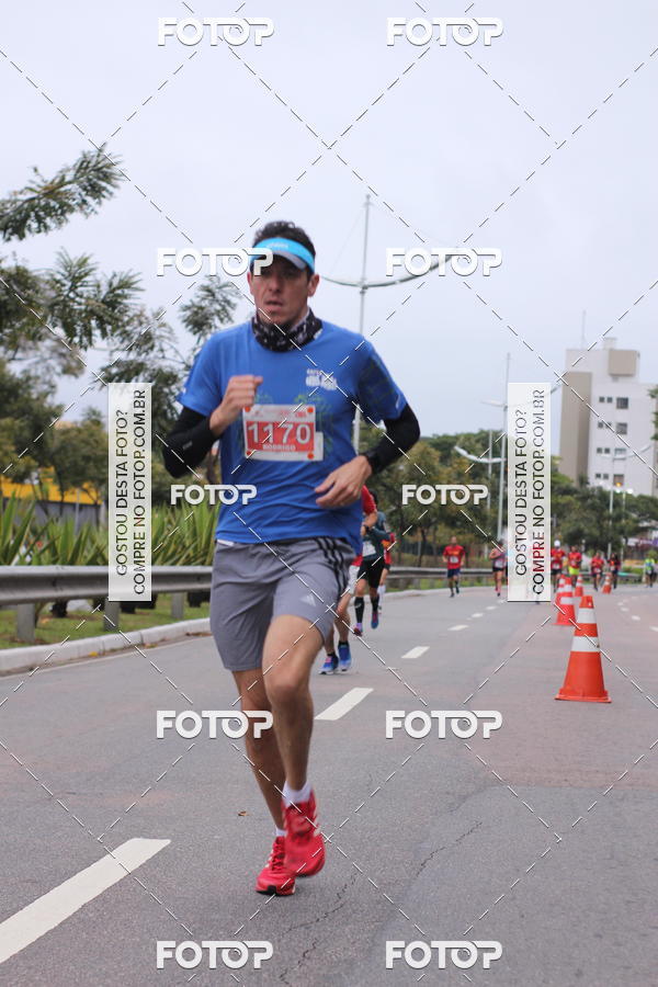 Buy your photos of the eventSantander Track & Field Run Series - Paineiras Shopping on Fotop