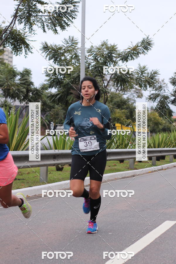 Buy your photos of the eventSantander Track & Field Run Series - Paineiras Shopping on Fotop