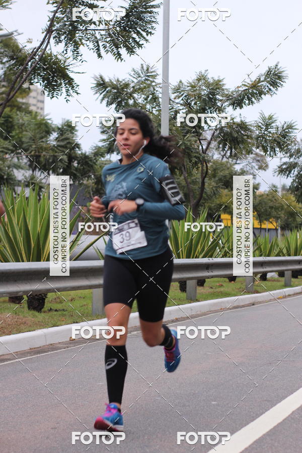 Buy your photos of the eventSantander Track & Field Run Series - Paineiras Shopping on Fotop
