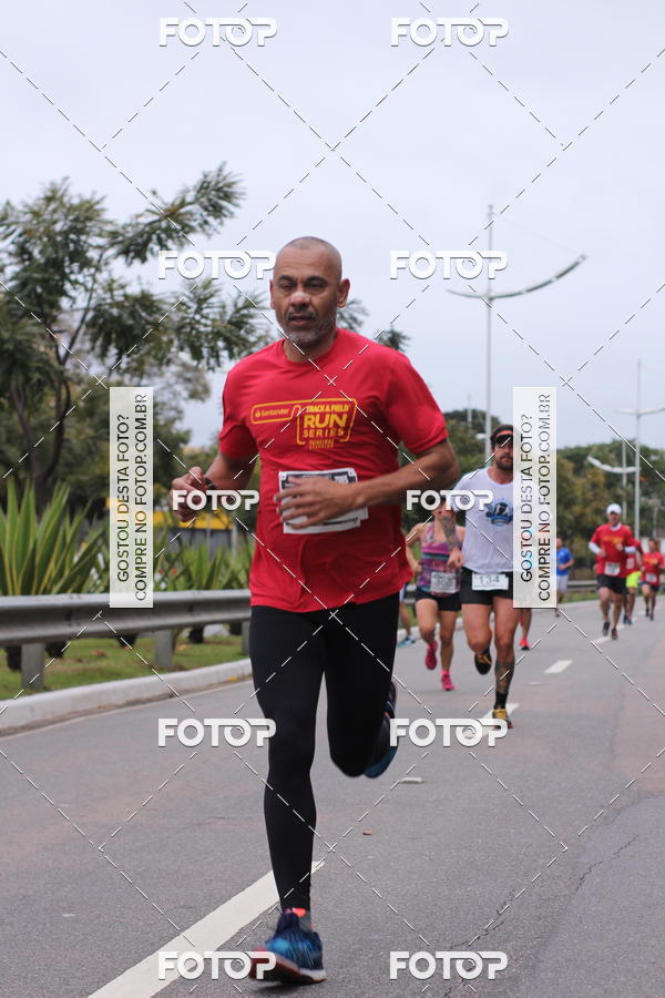 Buy your photos of the eventSantander Track & Field Run Series - Paineiras Shopping on Fotop