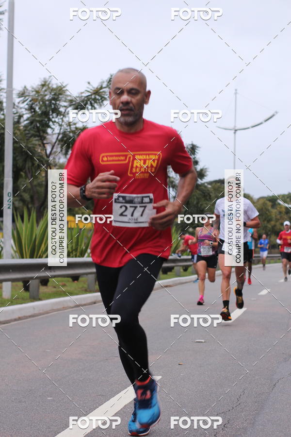 Buy your photos of the eventSantander Track & Field Run Series - Paineiras Shopping on Fotop