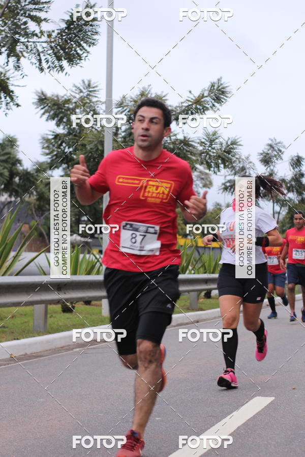 Buy your photos of the eventSantander Track & Field Run Series - Paineiras Shopping on Fotop
