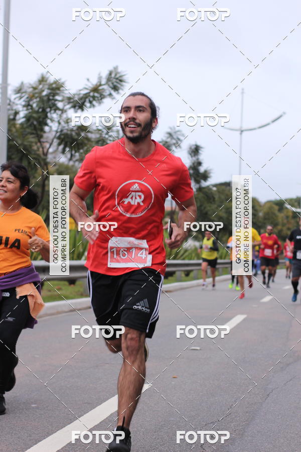 Buy your photos of the eventSantander Track & Field Run Series - Paineiras Shopping on Fotop