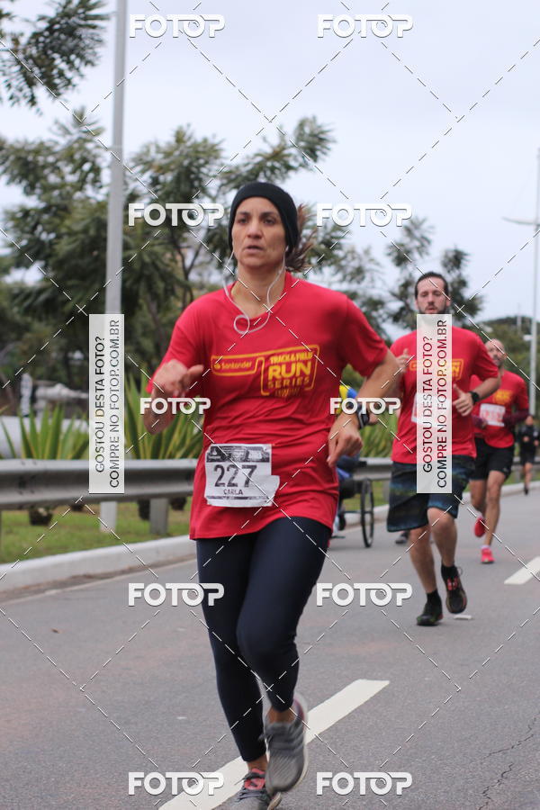 Buy your photos of the eventSantander Track & Field Run Series - Paineiras Shopping on Fotop