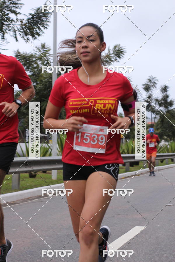 Buy your photos of the eventSantander Track & Field Run Series - Paineiras Shopping on Fotop